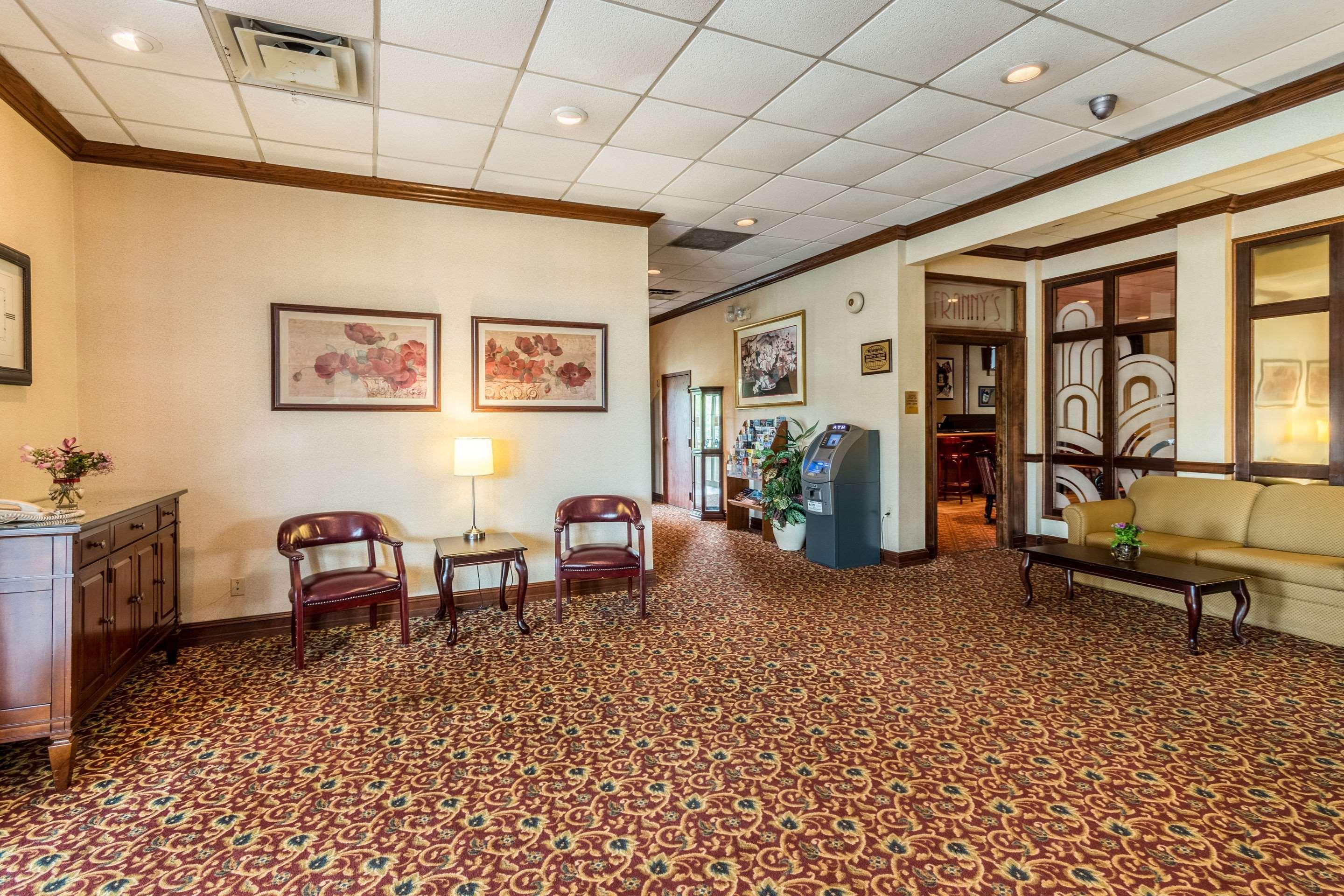 Suburban Extended Stay Hotel Fairmont Exterior foto